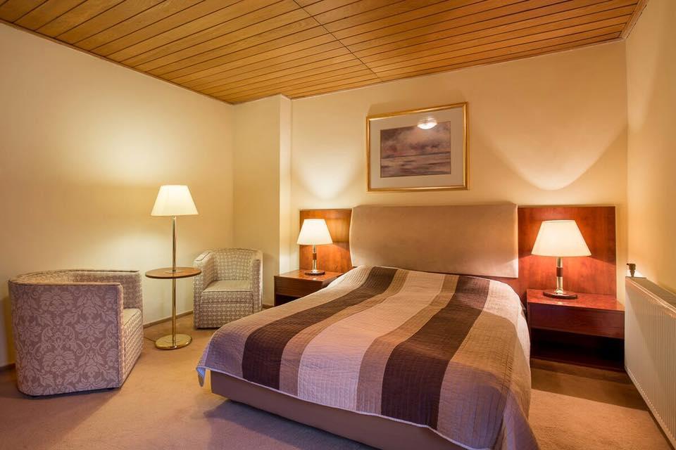 Hotel Vila Pinul Si Mesteacanul Poiana Brašov Exteriér fotografie